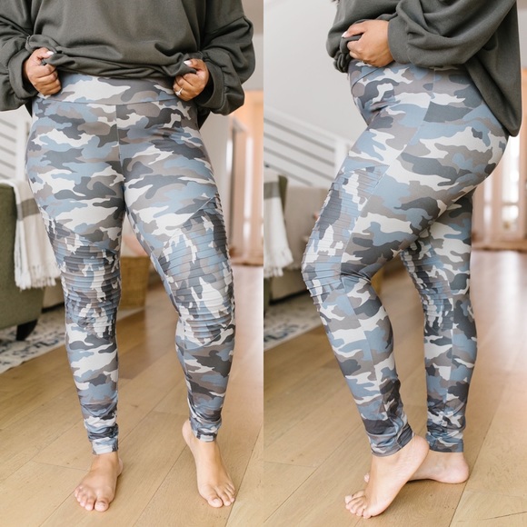 Camouflage Moto Leggings - Picture 3 of 8